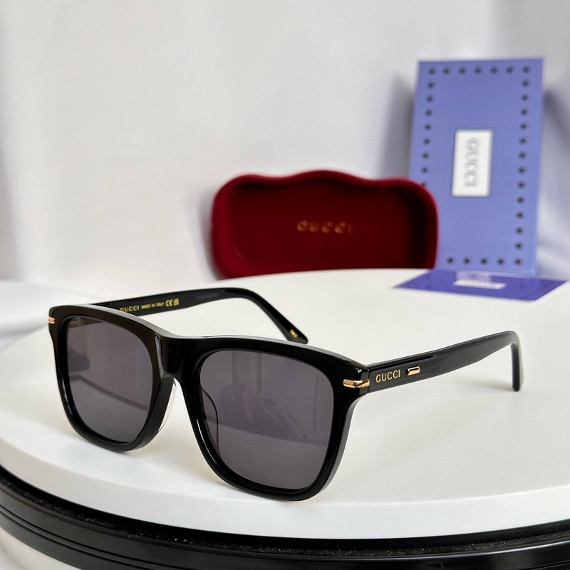 Gucci Sunglasses 340